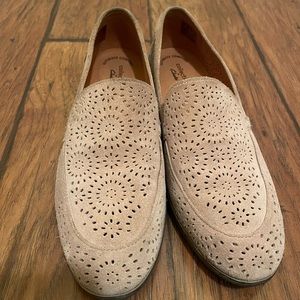Clark’s Suede Loafers Size 10